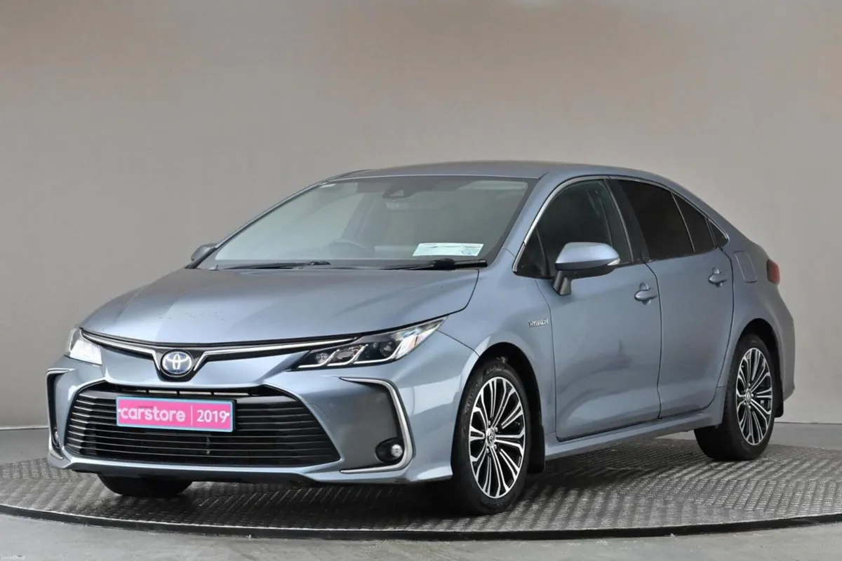 Toyota Corolla 1.8 HYBRID LUNA SPORT SALOON **SAT - Image 3