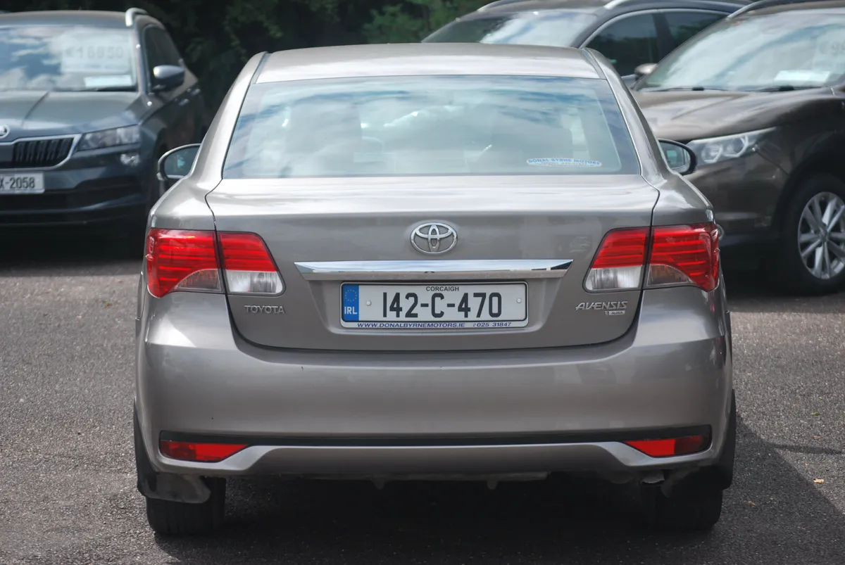 Toyota Avensis 2014 2.0 Aura - Image 5