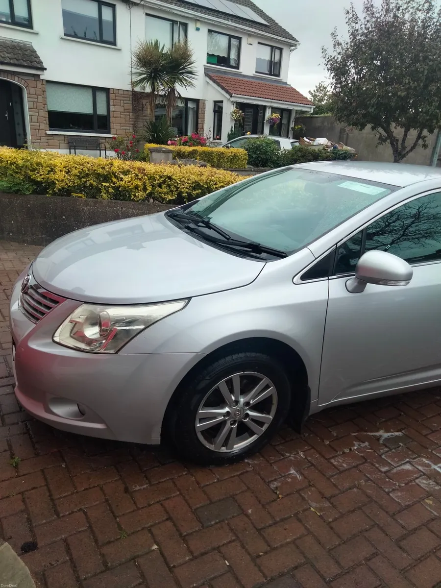 Toyota Avensis 2010 - Image 4