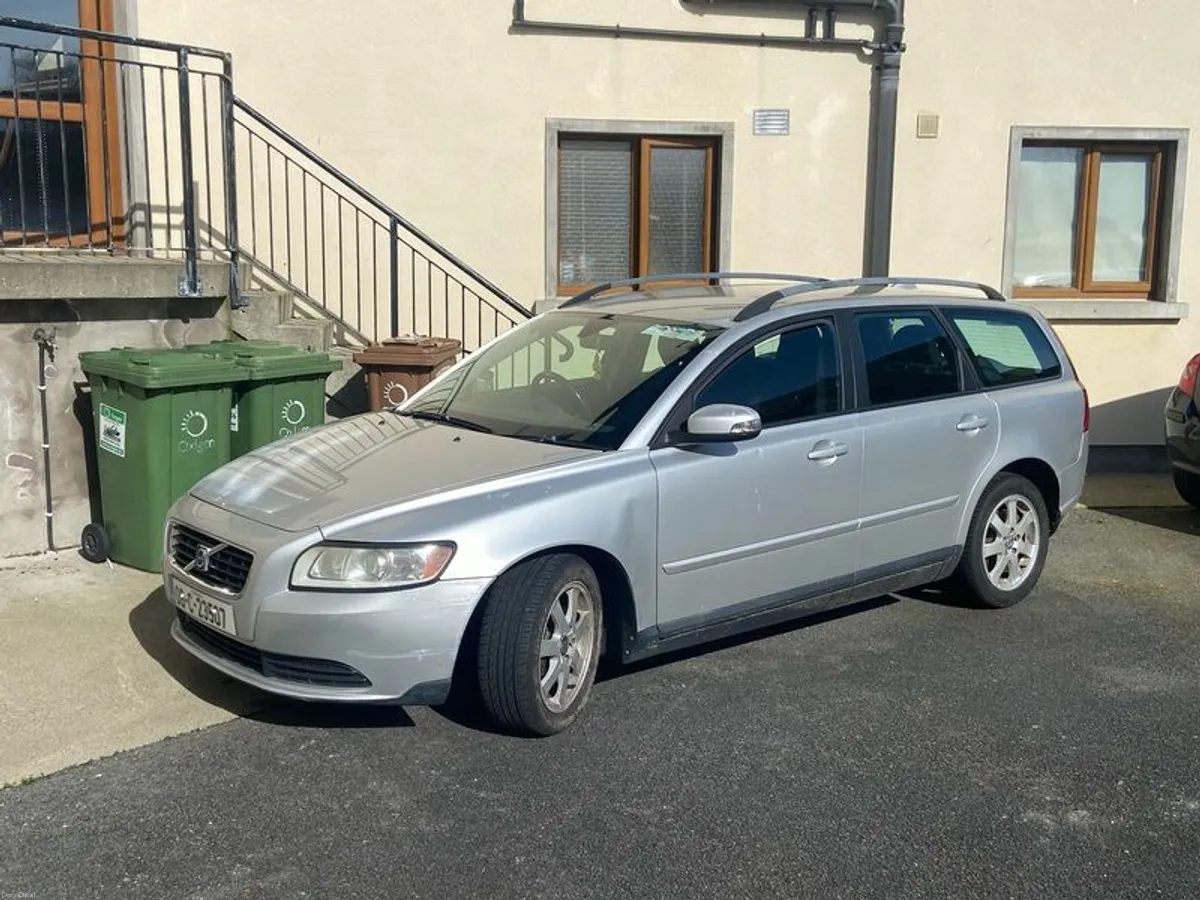 2008 Volvo V50 - Image 2