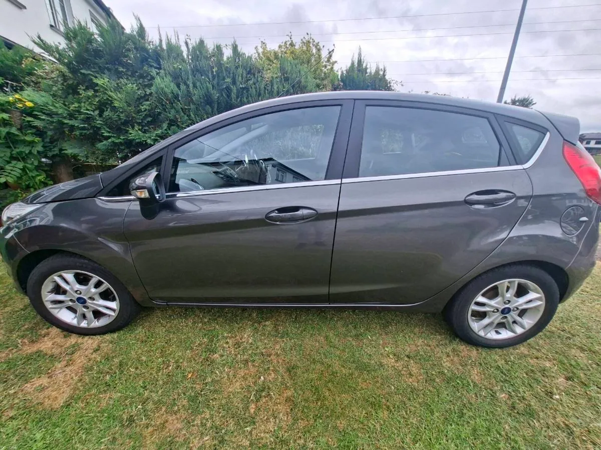 Ford Fiesta 1.0 Zetec Eco Boost 100P Black - Image 6