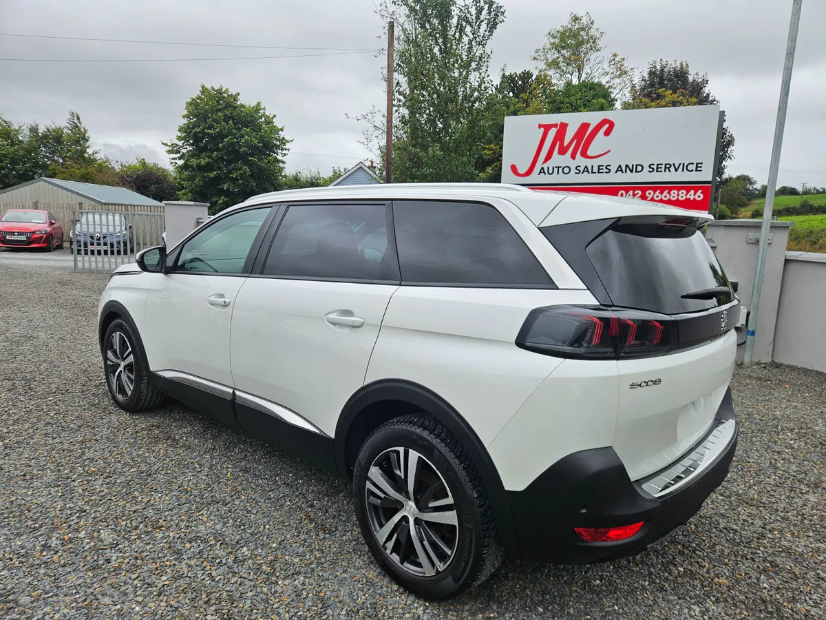Peugeot 5008 2021 - Image 5
