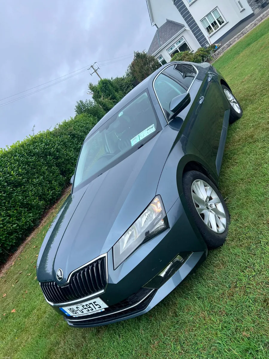 Skoda Superb 2018 - Image 4