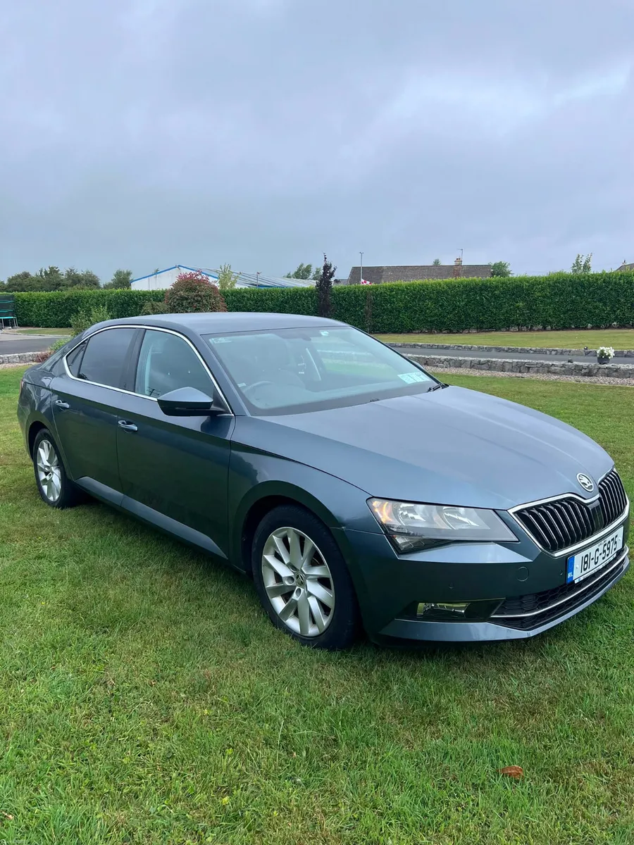 Skoda Superb 2018 - Image 2