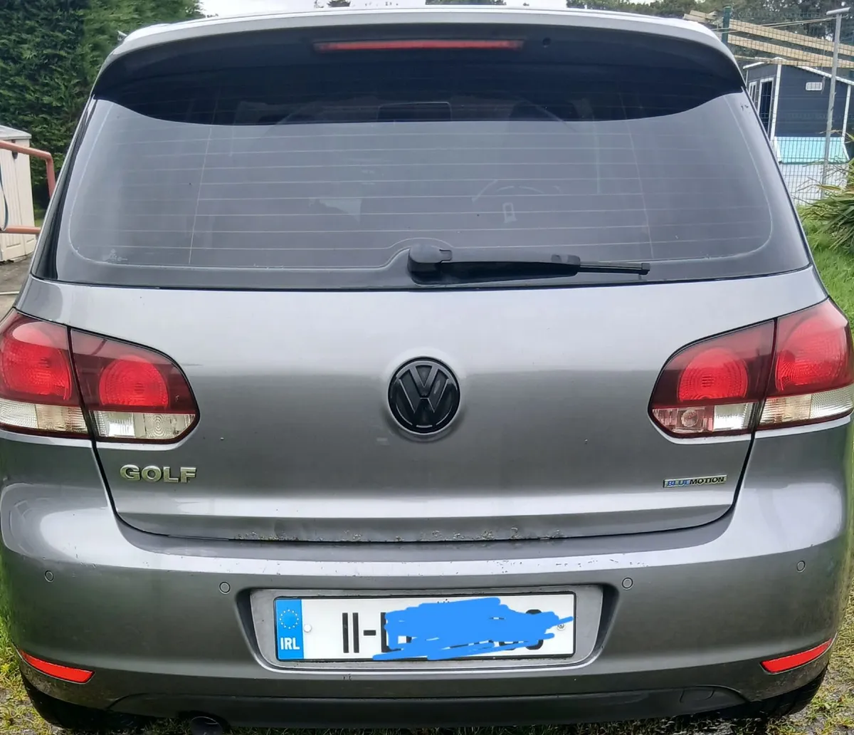 Volkswagen Golf 2011 - Image 2