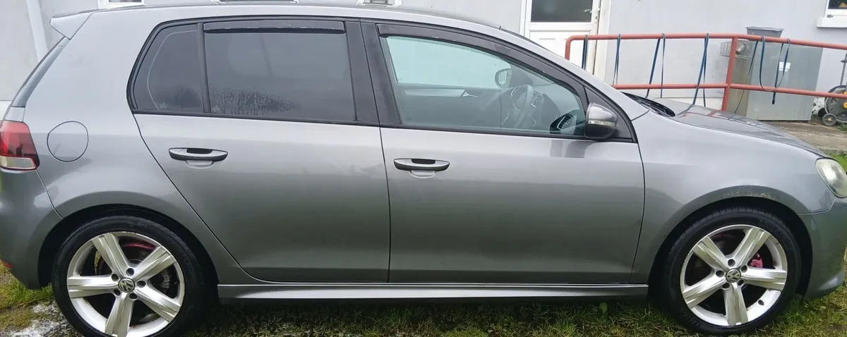 Volkswagen Golf 2011 - Image 3