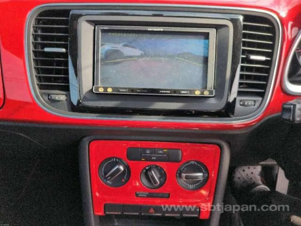 2013 VW Beetle  Immaculate Condition   Automatic - Image 5