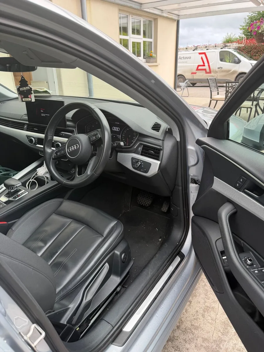Audi A4 35 TDI 163HP S-T SE 4DR AUT - Image 4