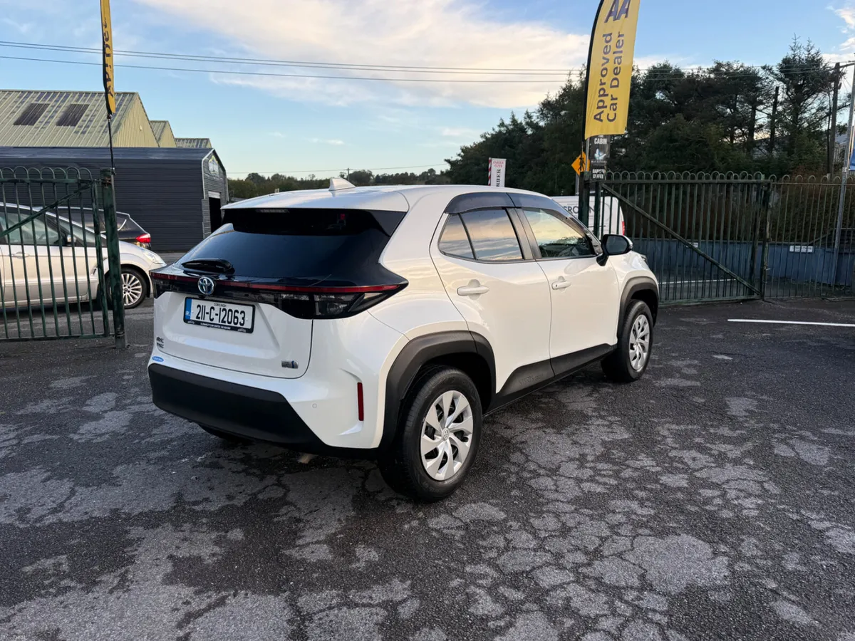 Toyota Yaris Cross SelfCharging Hybrid - Image 6