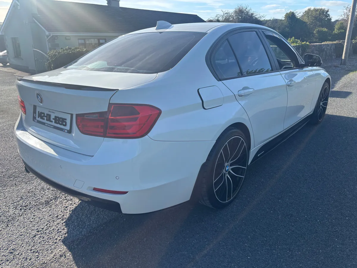 BMW 3-Series 2014 - Image 5
