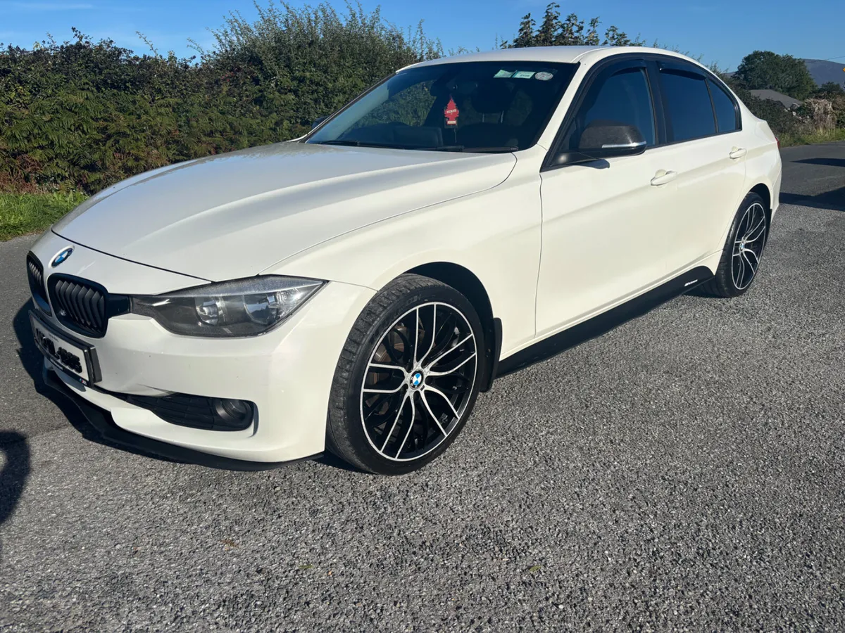 BMW 3-Series 2014 - Image 3