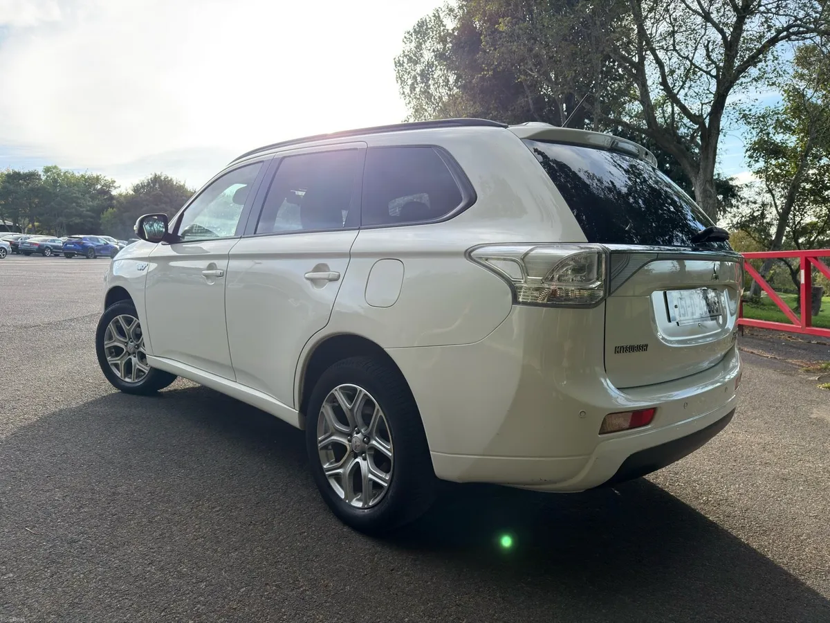 2015 Mitsubishi Outlander PHEV, NCT & Full History - Image 5