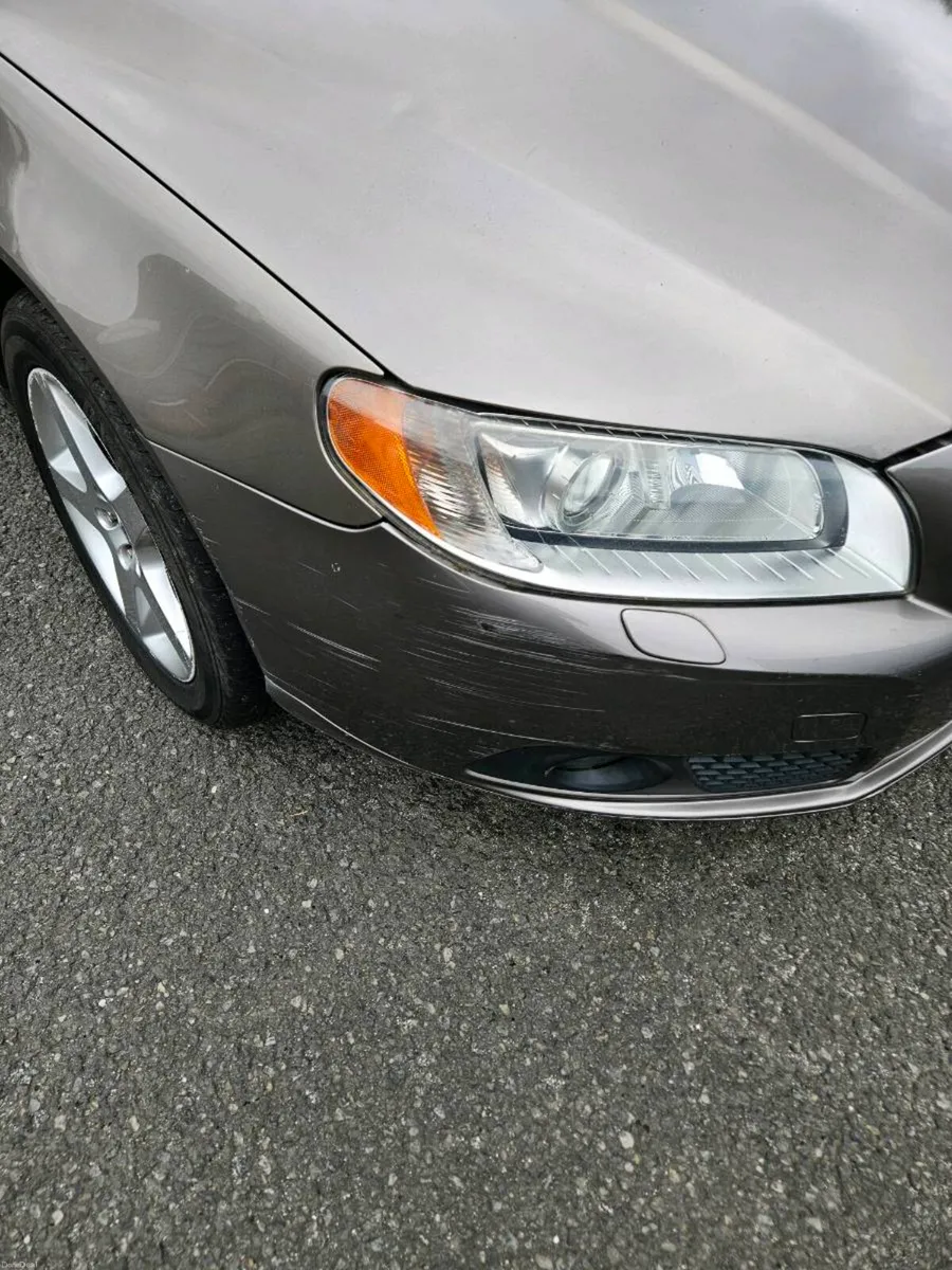 Volvo V70 2.5 petrol - Image 5