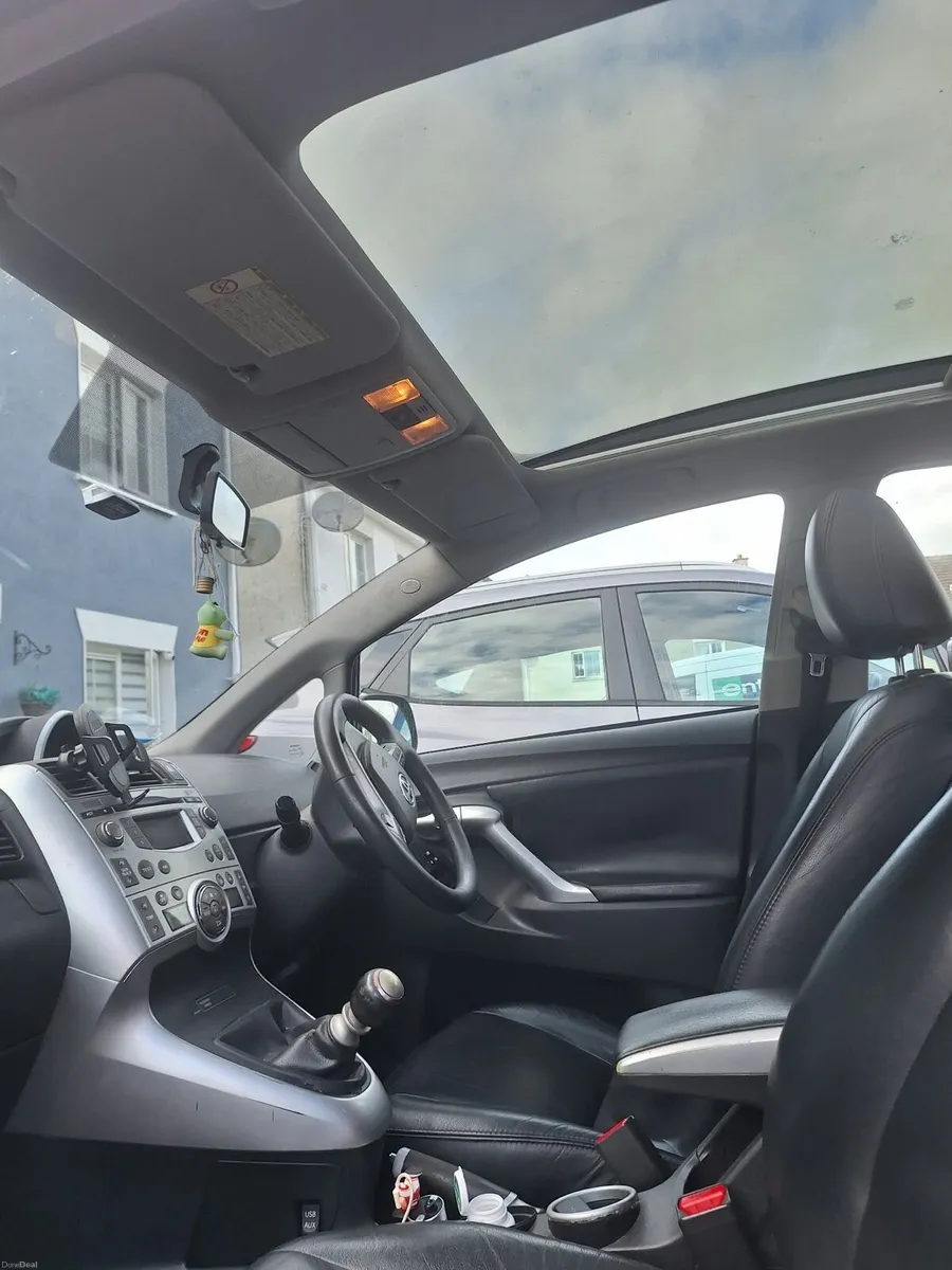 Toyota versa - Image 1