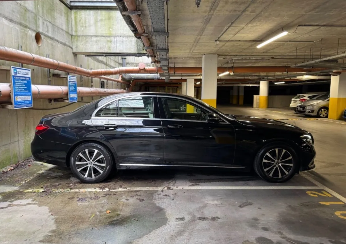 Mercedes-Benz E-Class 2021 - Image 3
