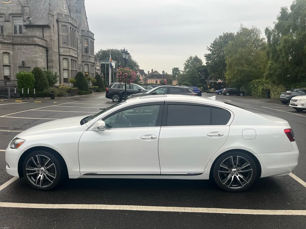 Lexus 450H - Image 1