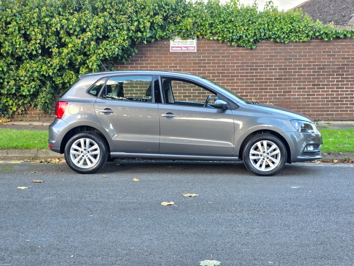 2015 Volkswagen Polo Trendline 1.0 Manual Petrol - Image 6