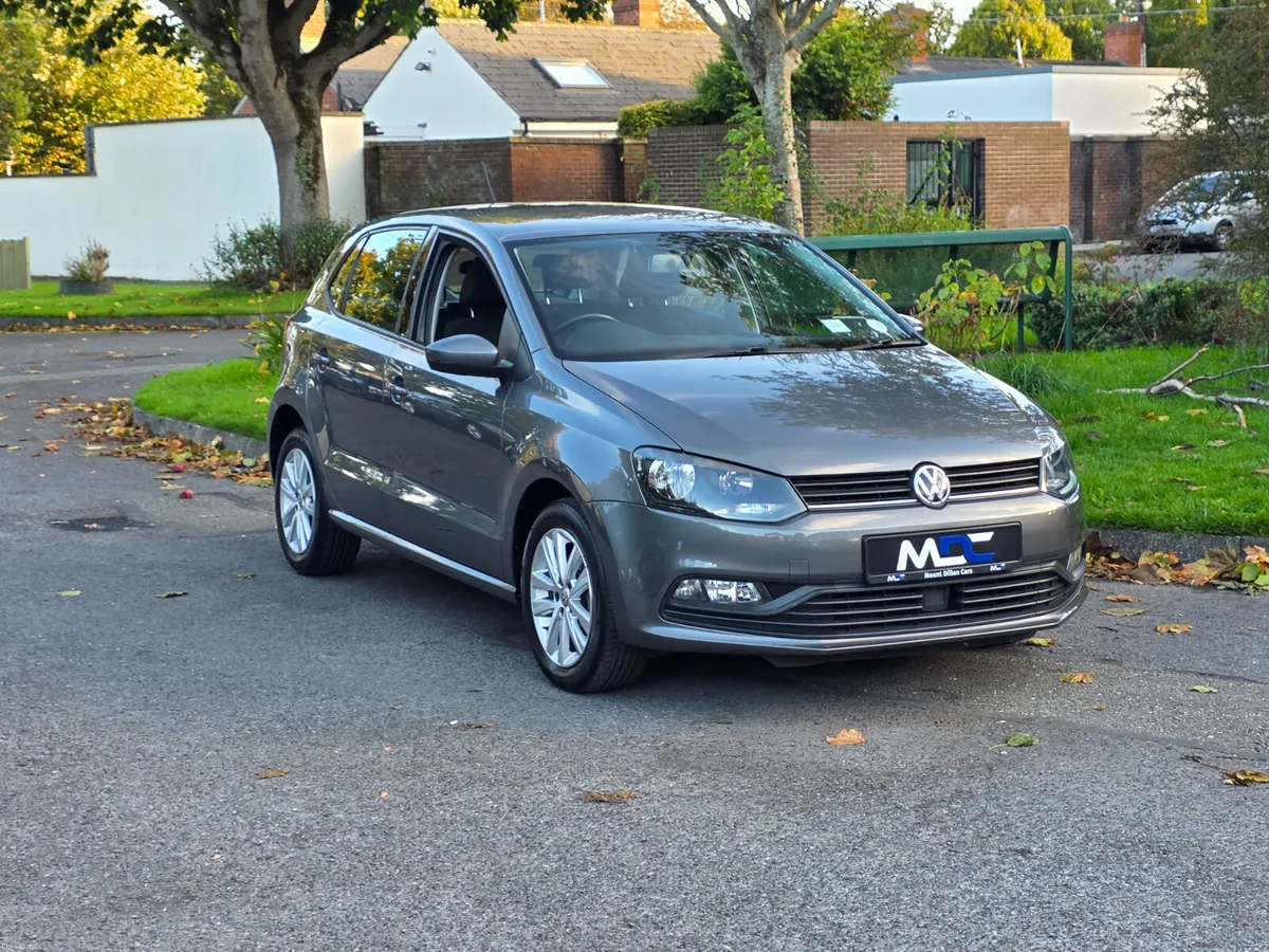 2015 Volkswagen Polo Trendline 1.0 Manual Petrol - Image 2