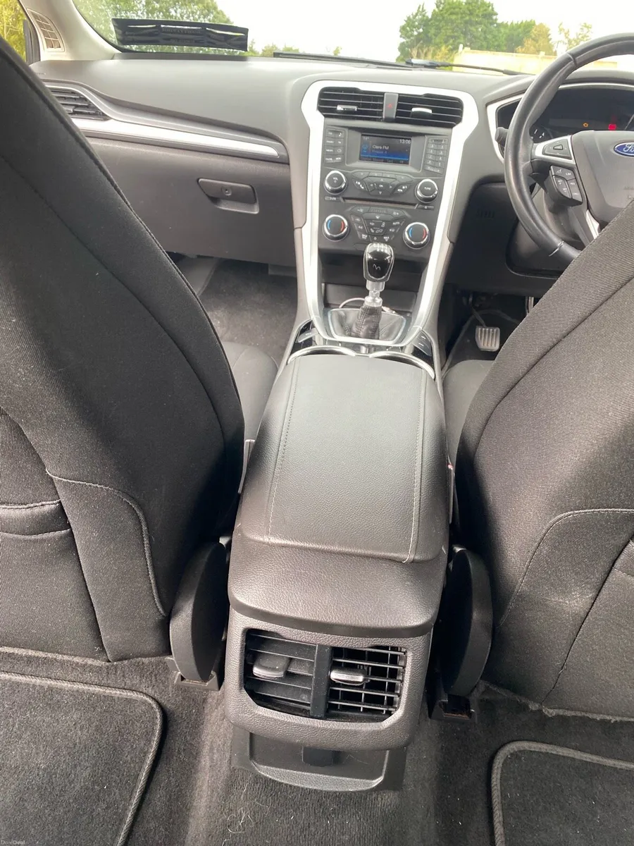 Ford Mondeo Zetec 2.0TDCI - Image 6