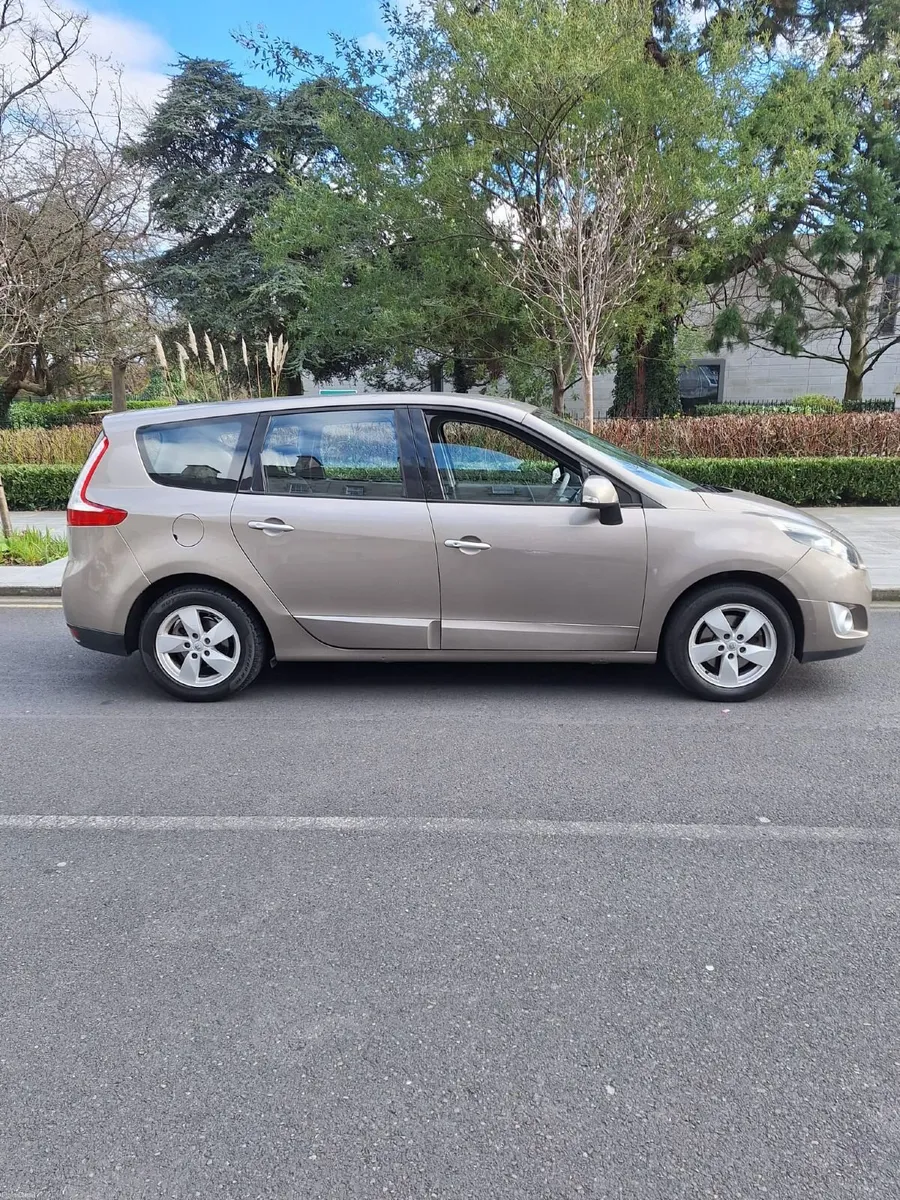 Renault Grand Scenic 2010 - Image 3