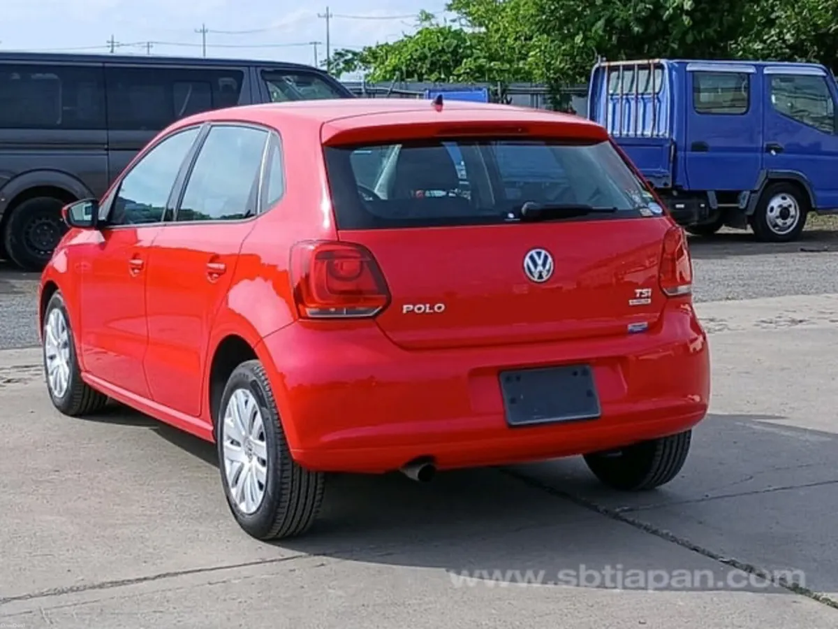 2013 VW polo  Immaculate Condition  Automatic - Image 5