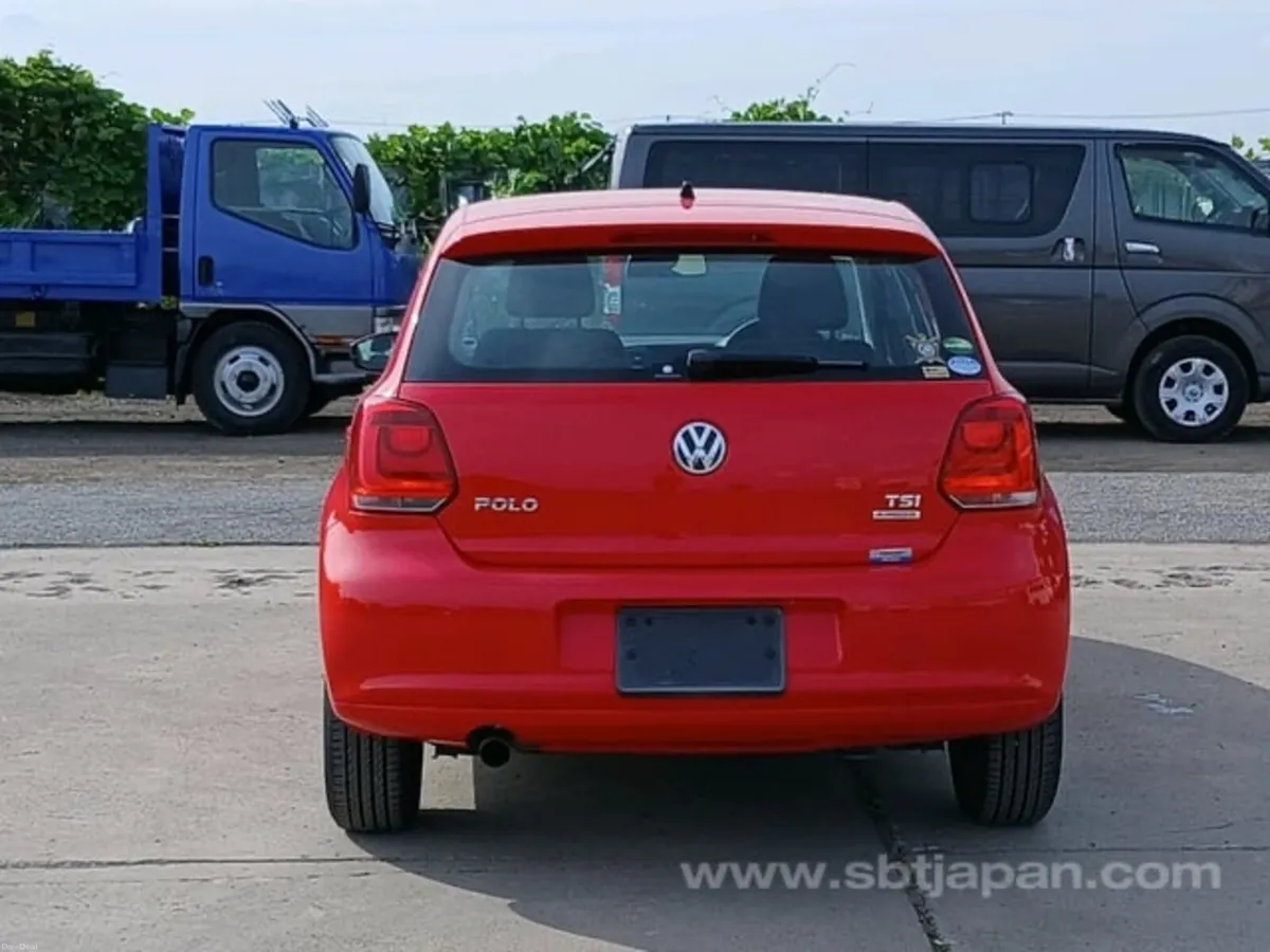 2013 VW polo  Immaculate Condition  Automatic - Image 6