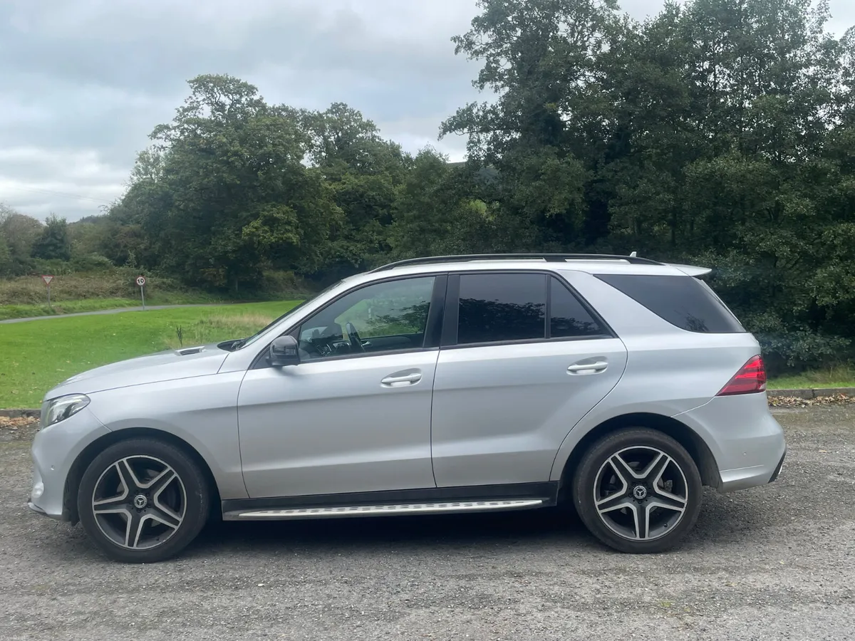 Mercedes-Benz GLE 2018, 4matic , night edition - Image 2