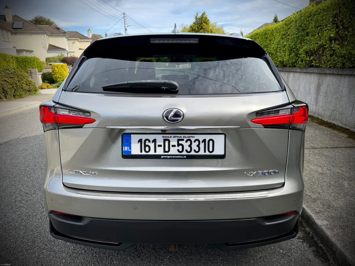 Lexus NX 300h Luxury | One year Lexus Warranty. - Image 5