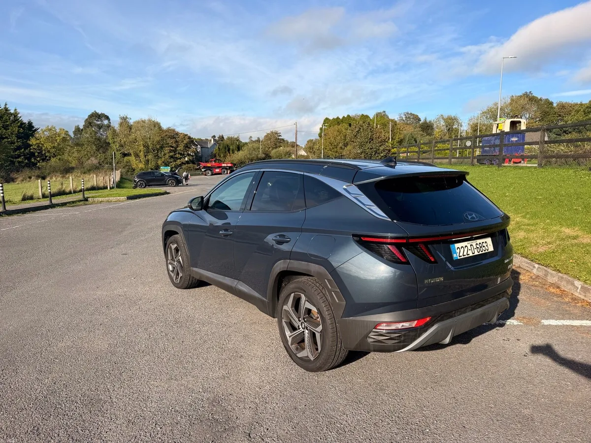 Hyundai Tucson Executive PHEV 4WD - Image 2