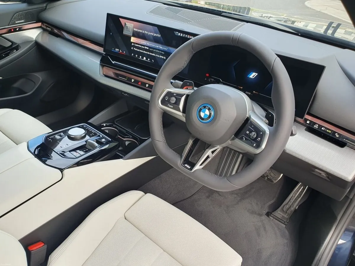 BMW 5-Series 530e M Sport Pro Saloon - Image 6