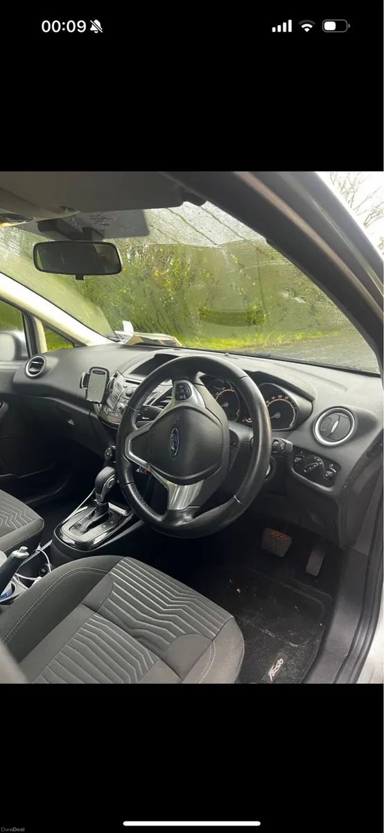 Ford fiesta - Image 5