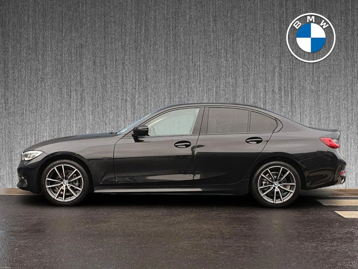 BMW 3-Series 318d Sport Saloon - Image 3