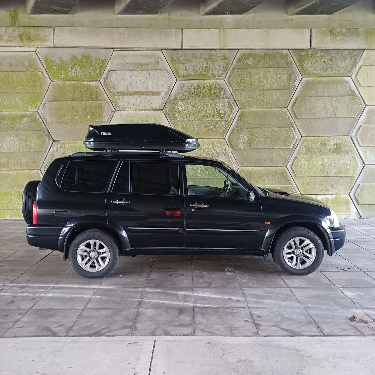 Suzuki Grand Vitara 2004 - Image 1