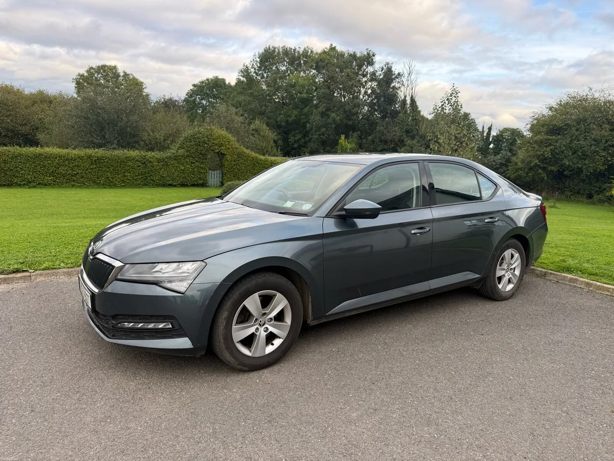 Skoda Superb - Image 1