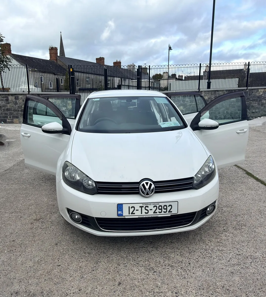 2012 VW Golf 1.2 Automatic - Image 1