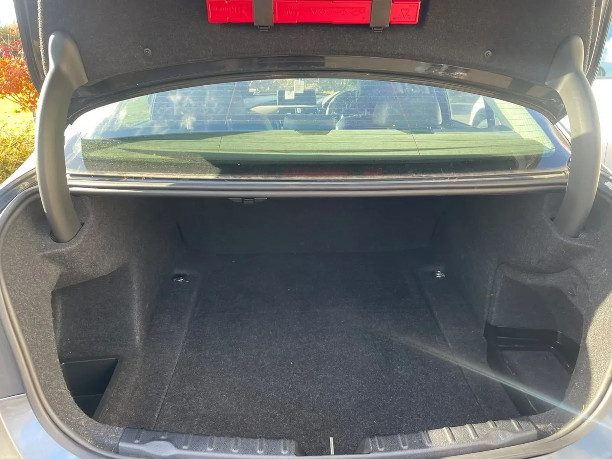 BMW 3-Series 2016 (€12,500) - Image 6