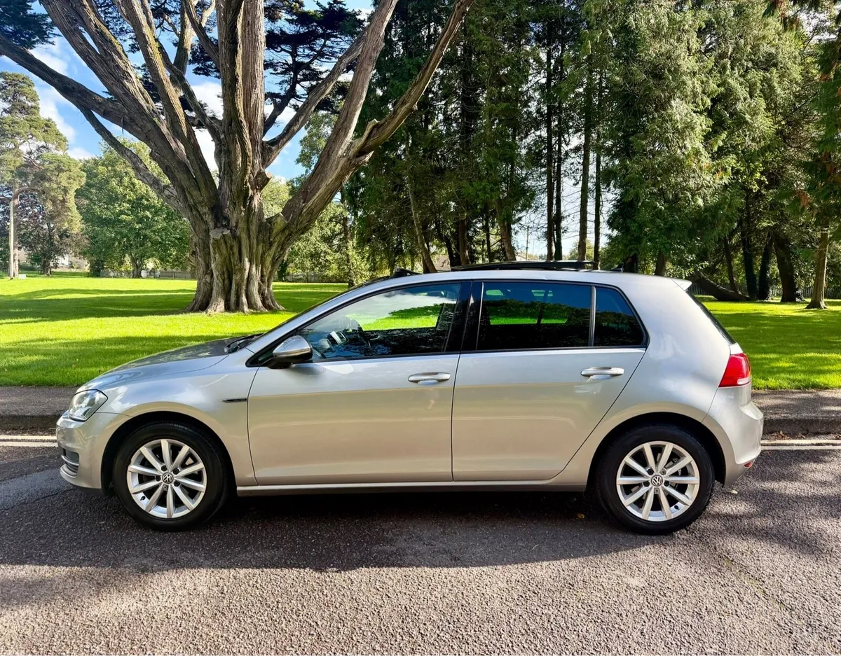 VW Golf LOUNGE•Panoramic Roof•NEW NCT 9-27 - Image 3