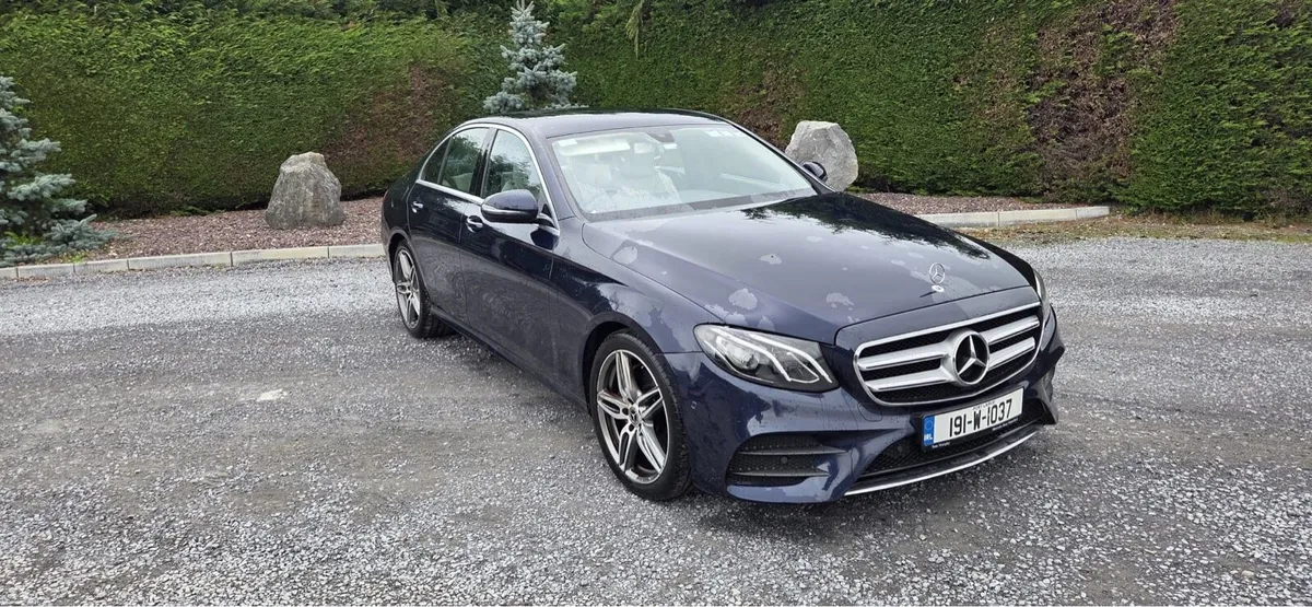Mercedes Benz E200d AMG - Image 3