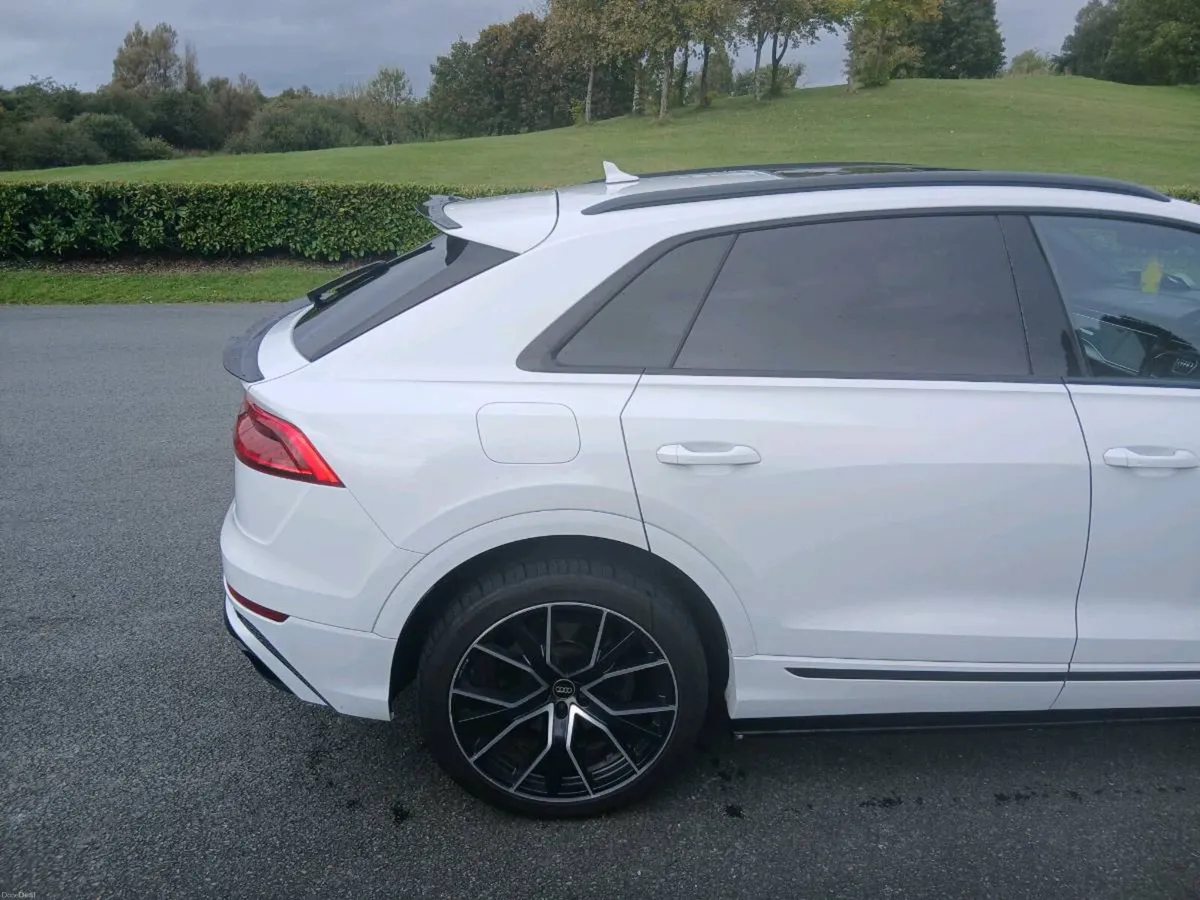 Audi Q8 Quattro 50 - Image 3