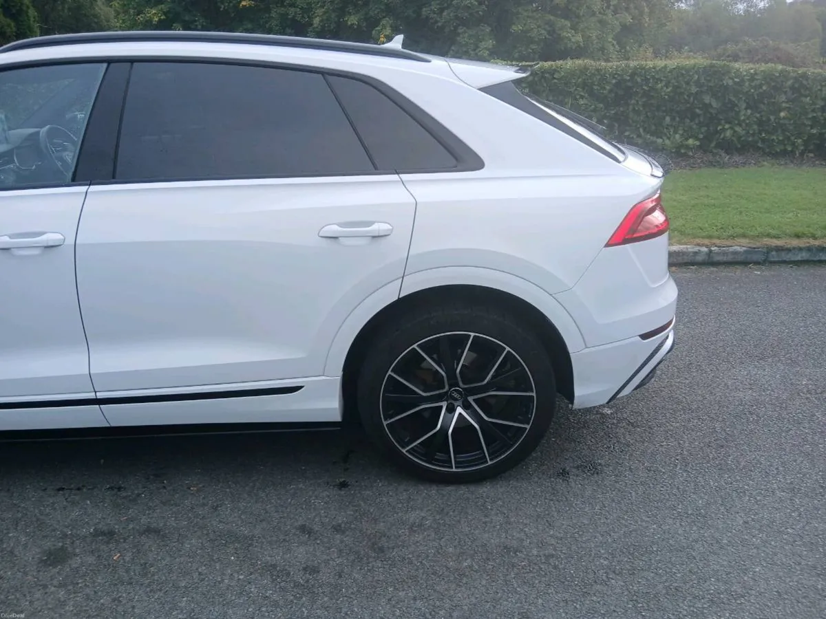 Audi Q8 Quattro 50 - Image 5