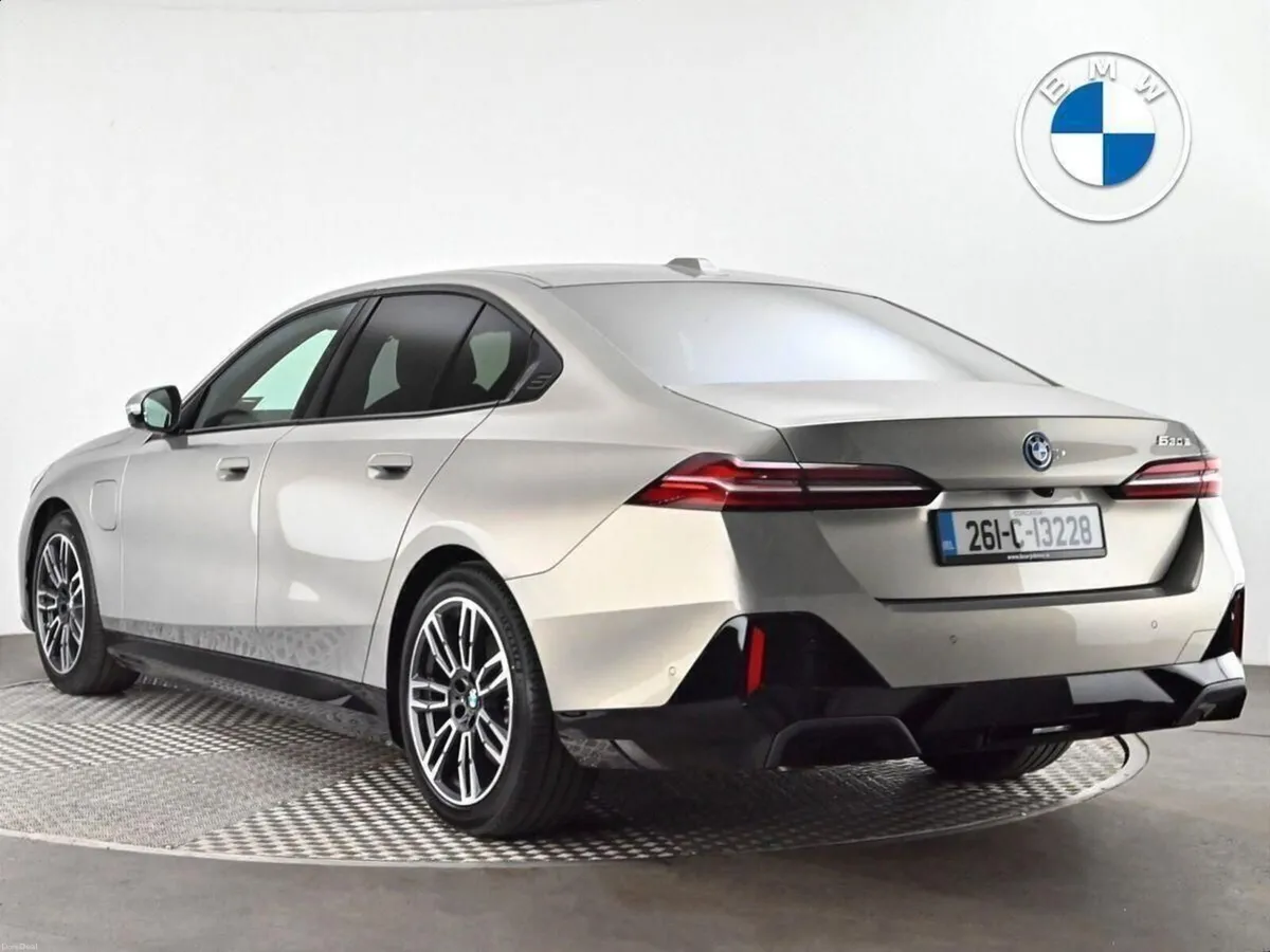 BMW 5-Series 530e M Sport Saloon - Image 2