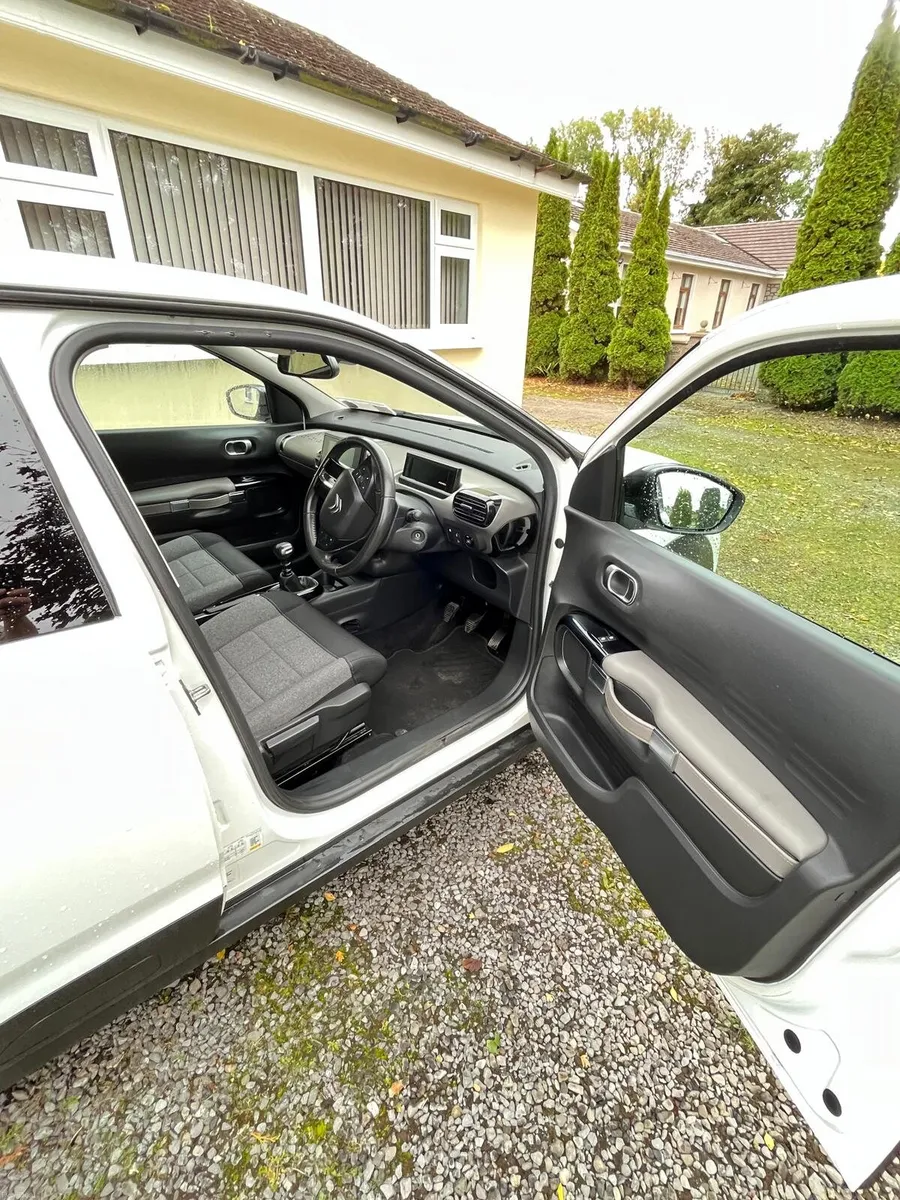 Citroën C4 Cactus PURETECH - Image 5