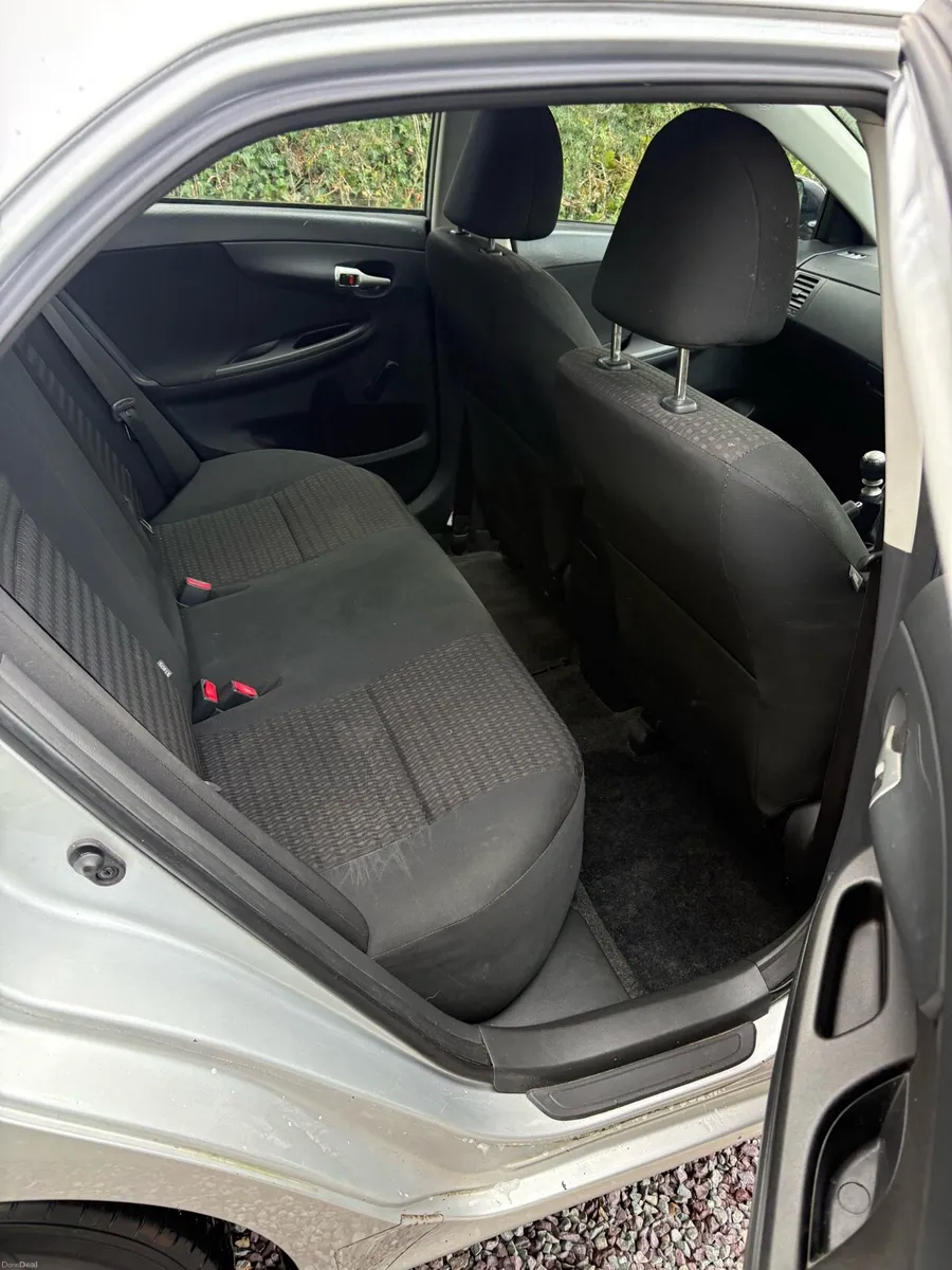 Image 4 of 9