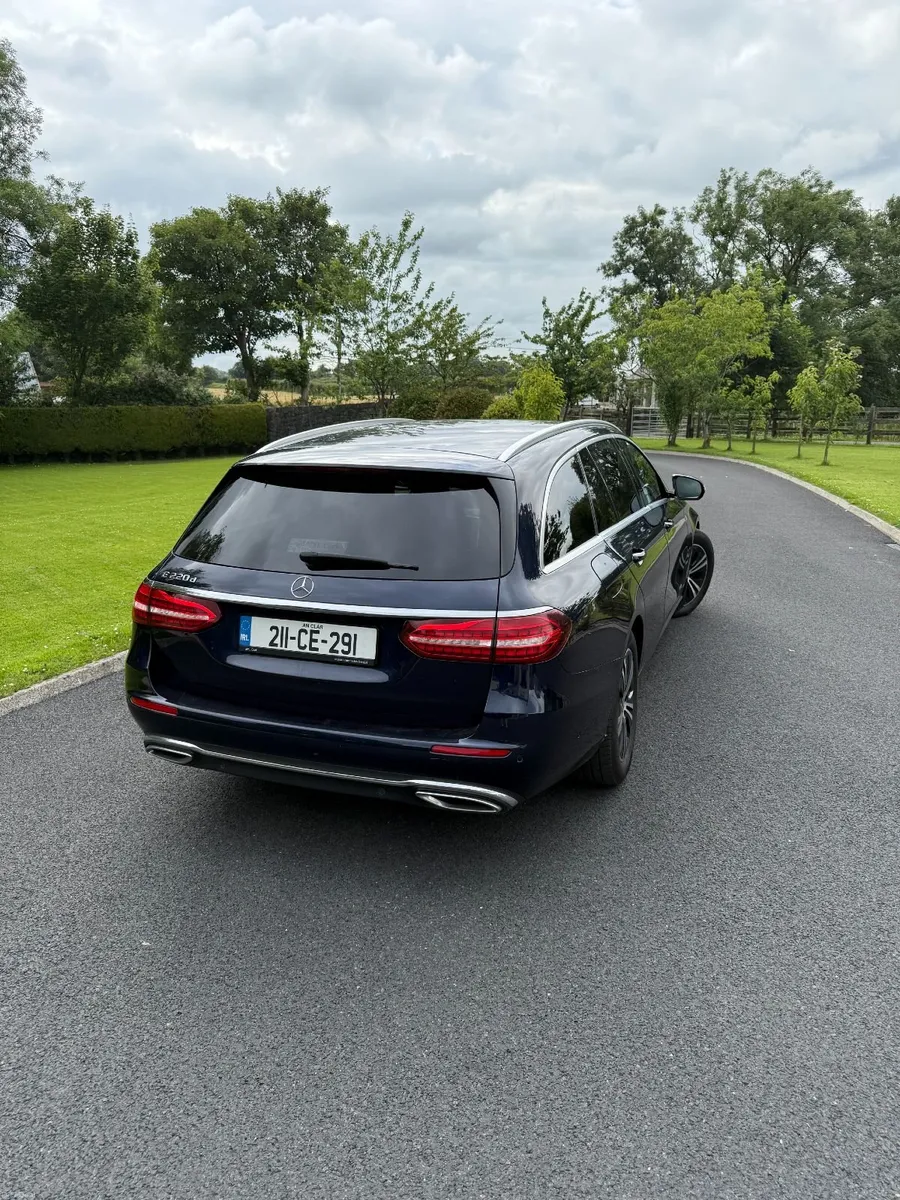 Mercedes E 220 D Auto Estate Avantgarde 2021 - Image 3