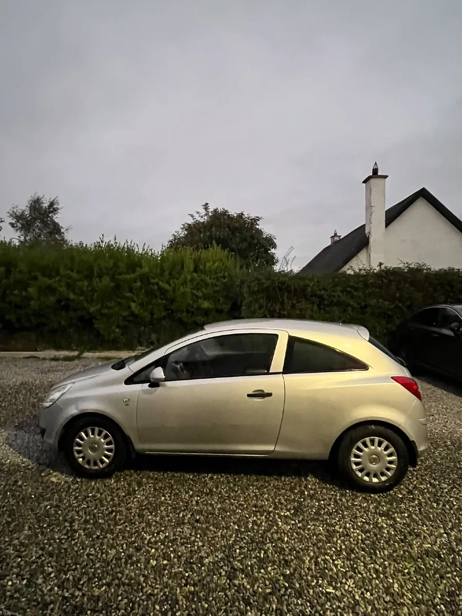 OPEL Corsa 2010 - Image 4