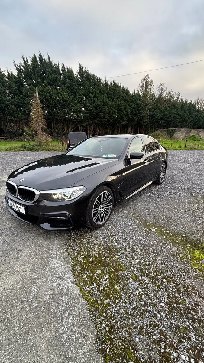 2018 BMW 530e M Sport Plus – Plug-in Hybrid - Image 2