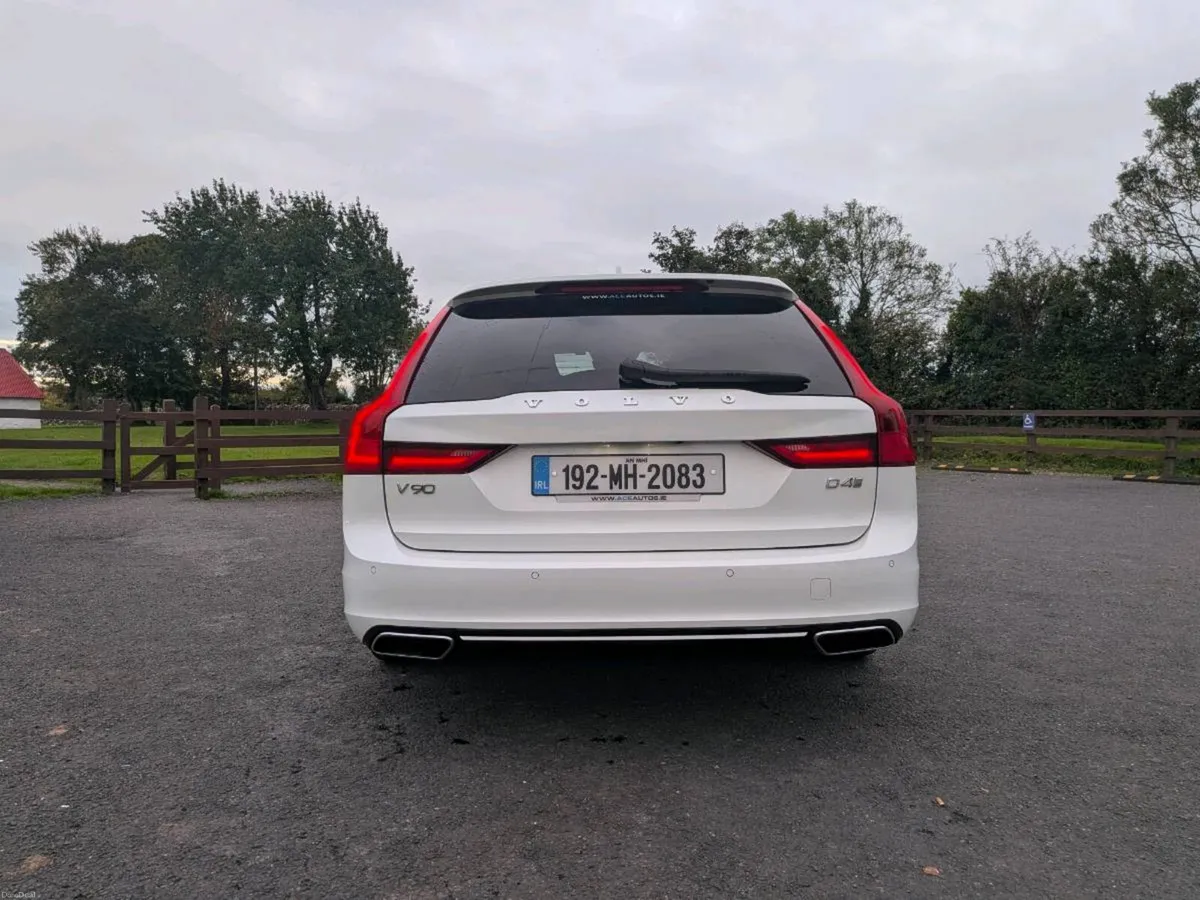 Volvo v90 - Image 6