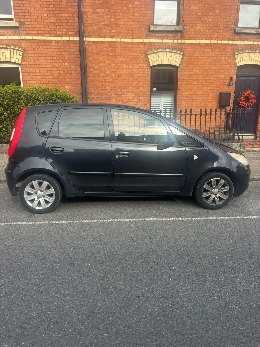 Car - Image 6