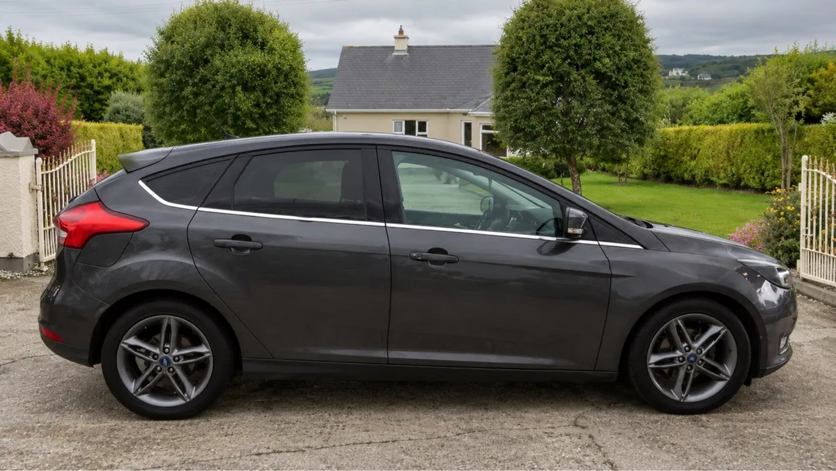 2017 Ford Focus Titanium – For Sale - Image 5