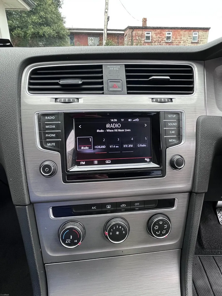Volkswagen Golf 2015 - Image 3